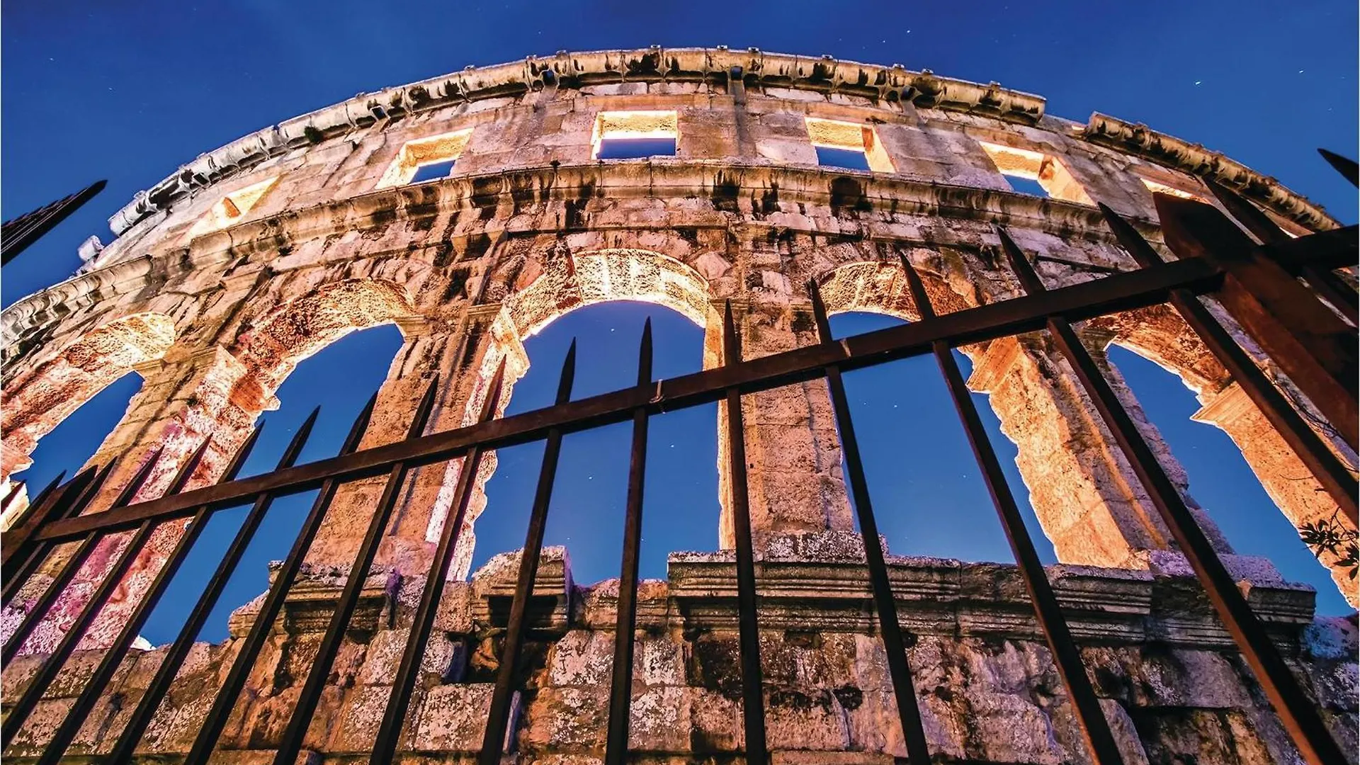 2 Bedroom Gorgeous Apartment In Pula